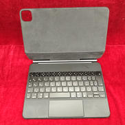MAGIC KEYBOARD|APPLE