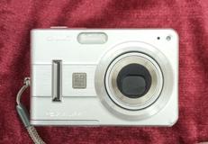 デジタルカメラ|CASIO