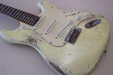 ストラトキャスタータイプ|不明