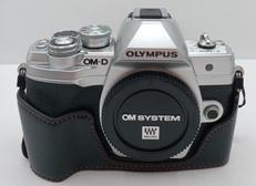 ミラーレス一眼ボディ|OLYMPUS