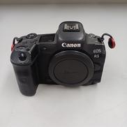 ミラーレス一眼|CANON