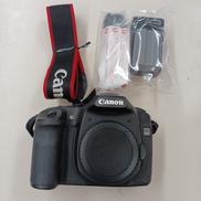 デジタル一眼レフカメラボディ|CANON