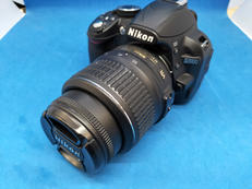 デジタル一眼レフ|NIKON