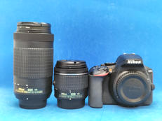 デジタル一眼レフカメラ　ダブルズームキット|NIKON