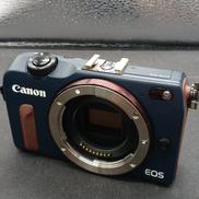 ミラーレス一眼|CANON