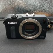 ミラーレス一眼|CANON