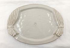 カーテンのかかったオーバルプレート|キエリ舎