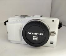 ミラーレス一眼|OLYMPUS