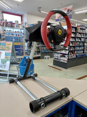 ステアリングコントローラー|THRUSTMASTER