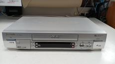 VHSビデオデッキ|PANASONIC