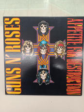 GUNS N' ROSES|GEFFEN RECORDS