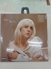 ビリー・アイリッシュ|DARKROOM