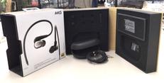 有線イヤホン|AKG