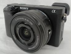 ミラーレス一眼レンズキット|SONY