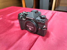 ミラーレス一眼|オリンパス