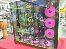 ゲーミングデスクトップ|RAZER