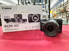 ミラーレス一眼|CANON