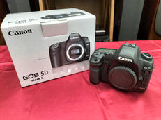 デジタル一眼レフ|CANON