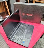 ゲーミングノートパソコン|MSI