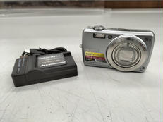 FUJIFILM　FINEPIX F100FD|FUJIFILM