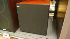 アンプ内蔵！|KEF