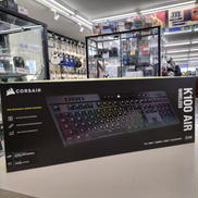 ワイヤレスキーボード|CORSAIR