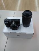 ミラーレスデジタル一眼レンズキット|SONY