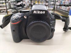 デジタル一眼レフ|NIKON