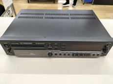CDプレーヤー|TASCAM