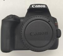 デジタル一眼レフ　ダブルズームキット|CANON