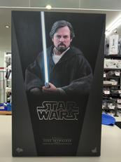 フィギュア|HOTTOYS