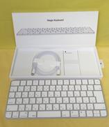 MAGIC KEYBOARD|APPLE