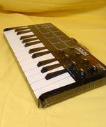 MIDIキーボード|AKAI