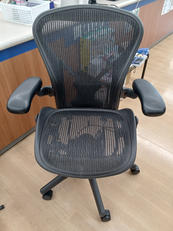 アーロンチェア|HERMANMILLER