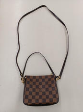 トゥルースメイクアップ|LOUIS VUITTON