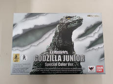 S.H.MONSTERARTS|BANDAI