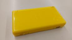 DS LITE ピカチュウエディション|NINTENDO