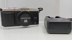 ミラーレス一眼|OLYMPUS