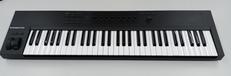 MIDIキーボード|KOMPLETE