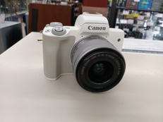 ミラーレス一眼|CANON