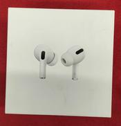 AIRPODS PRO　第一世代|APPLE