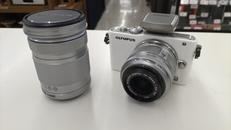 ミラーレス一眼|OLYMPUS