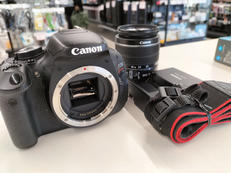 デジタル一眼レフ|CANON