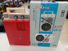 ポータブルレコードプレーヤー|COLUMBIA