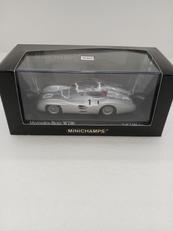 ミニカー|MINICHAMPS