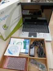 ノートパソコン|ACER
