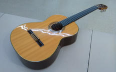 クラシックギター|松岡　良治