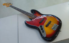 ジャズベース|FENDER JAPAN
