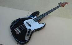 エレキベース|BUSKER'S