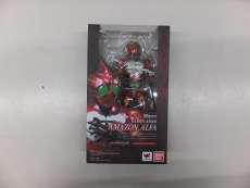 S.H.FIGUARTS 仮面ライダーアマゾンアルファ|BANDAI